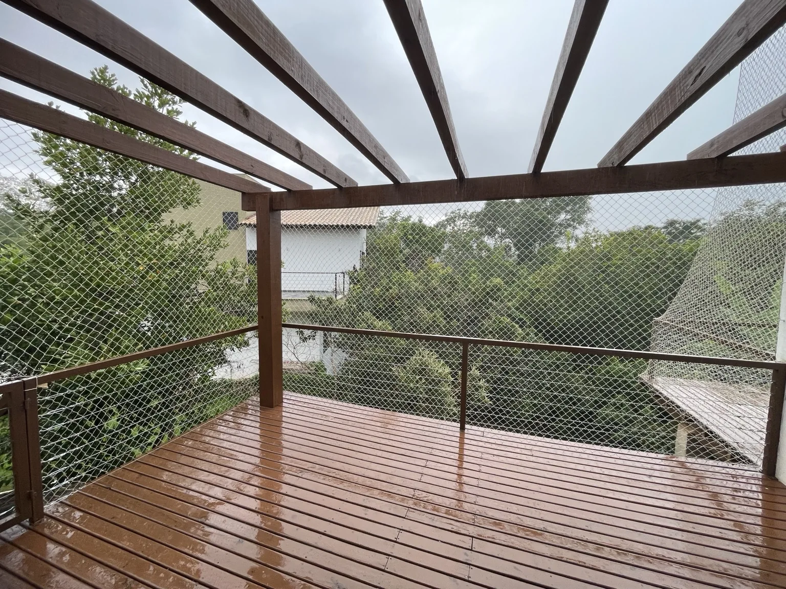 Rede de proteção areia 5×5 cm na varanda do Solar da Serra, Quadra 15